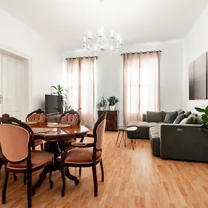  Apartmán Internesto Station
