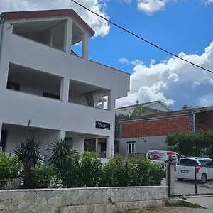 Stars Apartament Gornji Karin